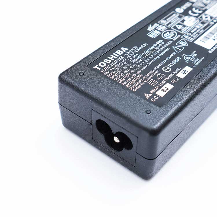 TOSHIBA PA3714U-1ACA adaptador
